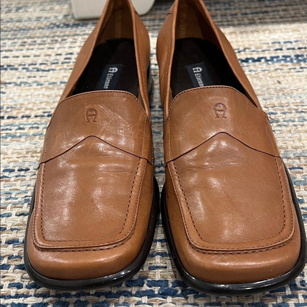 Étienne Aigner “Jannie” Brown Loafers size 8.5